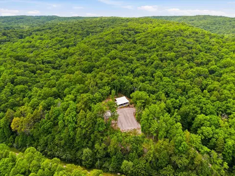 6830 Stinking Creek Rd, Pioneer, TN 37847