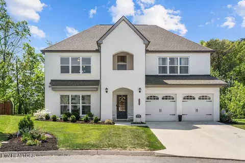 2709 Green Ash Ln, Knoxville, TN 37932