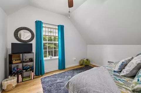 Bedroom - 7916 E Plunders Creek Rd, Dickson, TN 37055 photo 3 of 5
