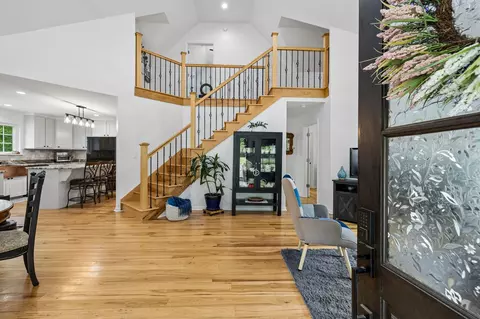 Entry Way - 7916 E Plunders Creek Rd, Dickson, TN 37055 photo 1 of 6