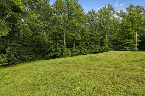 Exterior - 7916 E Plunders Creek Rd, Dickson, TN 37055 photo 13 of 14