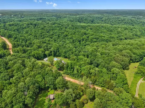 View/Area - 7916 E Plunders Creek Rd, Dickson, TN 37055 photo 2 of 2