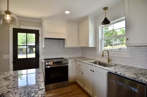 Kitchen - 41 Peppertown Rd, Loretto, TN 38469 photo 2 of 2