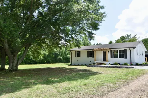 Exterior - 41 Peppertown Rd, Loretto, TN 38469 photo 3 of 8