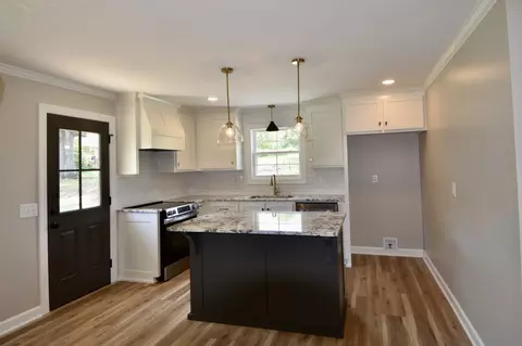 Kitchen - 41 Peppertown Rd, Loretto, TN 38469 photo 1 of 2