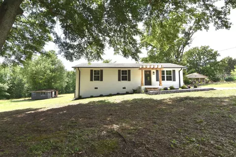 Exterior - 41 Peppertown Rd, Loretto, TN 38469 photo 2 of 8