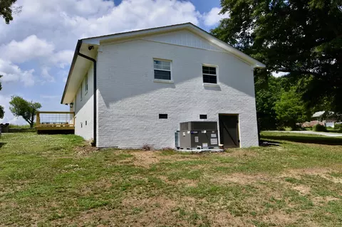 Exterior - 41 Peppertown Rd, Loretto, TN 38469 photo 5 of 8