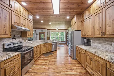 430 Gray Creek Rd, Graysville, TN 37338