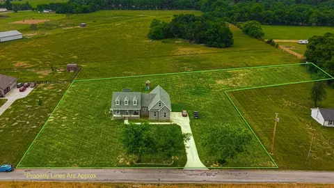124 Barber Rd, Unionville, TN 37180