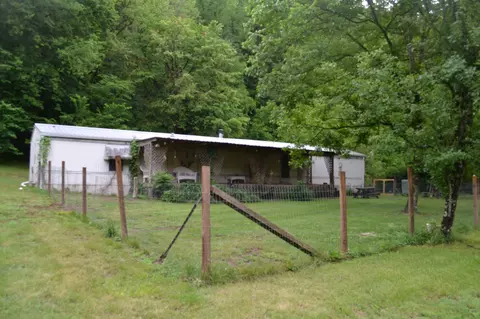 1557 Add Stafford Rd, Hilham, TN 38568