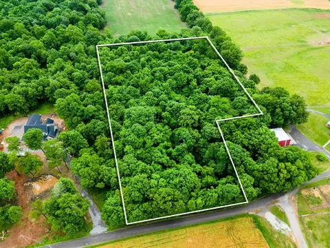 4 J Bourne Rd, Adams, TN 37010