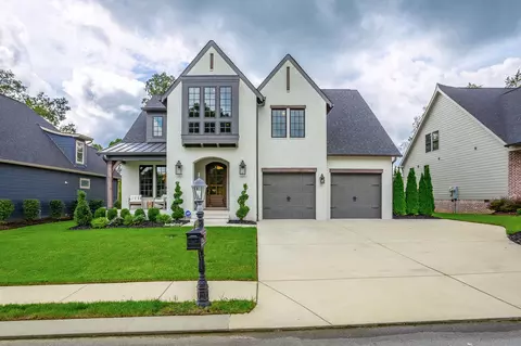 9288 White Ash Dr, Ooltewah, TN 37363