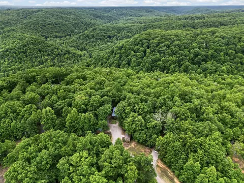 55214 Maynard Ridge Ln, Crawford, TN 38554