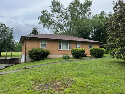 748 Mccurdy Rd, White House, TN 37188