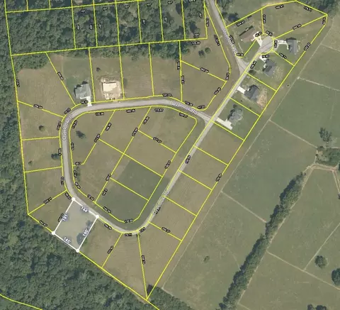 375 Overlook Dr, Dayton, TN 37321