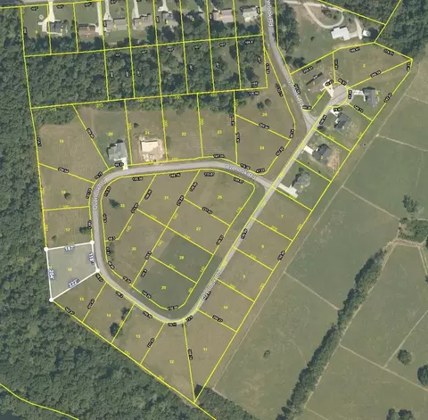 405 Overlook Dr, Dayton, TN 37321