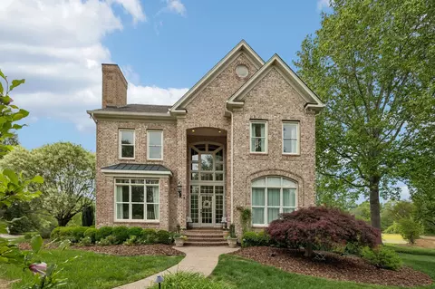 625 Sparrow Ct, Nashville, TN 37221