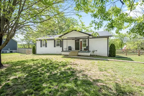 119 Oak Hill Dr, Portland, TN 37148