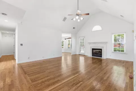2014 Adonis Dr, Murfreesboro, TN 37128 photo 6