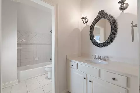 Bath - 315 Haddon Ct, Franklin, TN 37067 photo 8 of 10