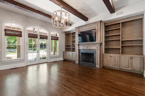 Living - 315 Haddon Ct, Franklin, TN 37067 photo 4 of 9