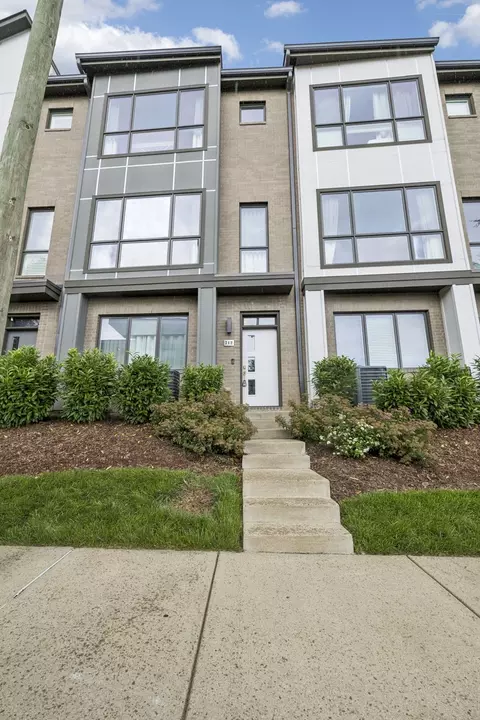 712 Melpark Dr, Nashville, TN 37204