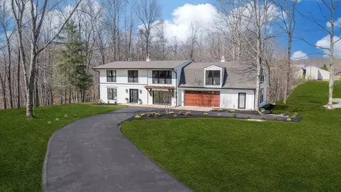 Exterior - 1510 E Piney Rd, Dickson, TN 37055 photo 2 of 7