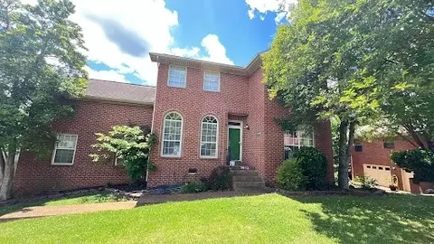 6721 Autumnwood Dr, Nashville, TN 37221