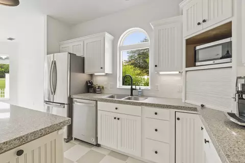 Kitchen - 3084 Duplex Rd, Spring Hill, TN 37174 photo 8 of 8