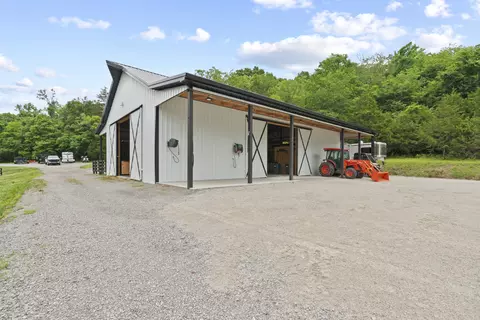 Exterior - 3084 Duplex Rd, Spring Hill, TN 37174 photo 11 of 24
