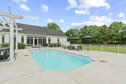 Exterior - 3084 Duplex Rd, Spring Hill, TN 37174 photo 5 of 24