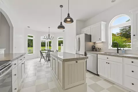 Kitchen - 3084 Duplex Rd, Spring Hill, TN 37174 photo 3 of 8