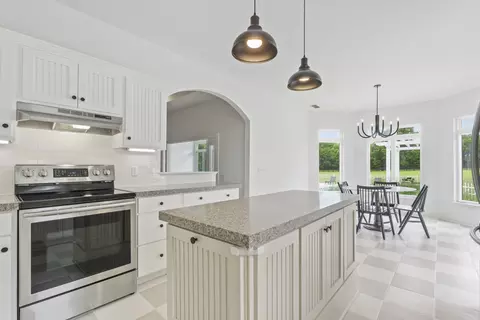 Kitchen - 3084 Duplex Rd, Spring Hill, TN 37174 photo 4 of 8