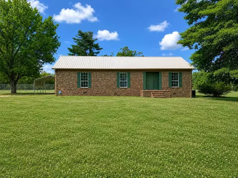 324 Oak St, Summertown, TN 38483