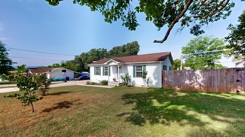 Other - 100 Waggoner St, Decherd, TN 37324 photo 9 of 10