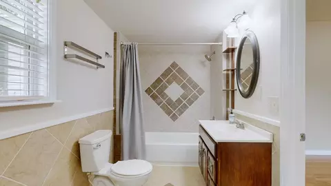 Bath - 100 Waggoner St, Decherd, TN 37324 photo 1 of 3