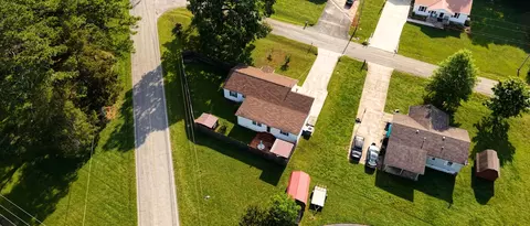 View/Area - 100 Waggoner St, Decherd, TN 37324 photo 4 of 4
