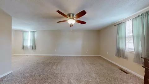 Living - 100 Waggoner St, Decherd, TN 37324 photo 5 of 5