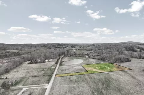 2 N Nopone Valley Rd, Decatur, TN 37322