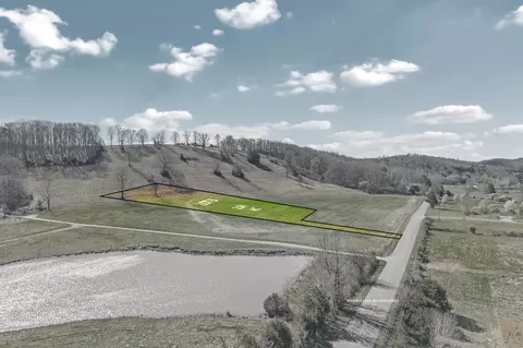 3 N Nopone Valley Rd, Decatur, TN 37322