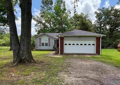 155 Willow St, Savannah, TN 38372