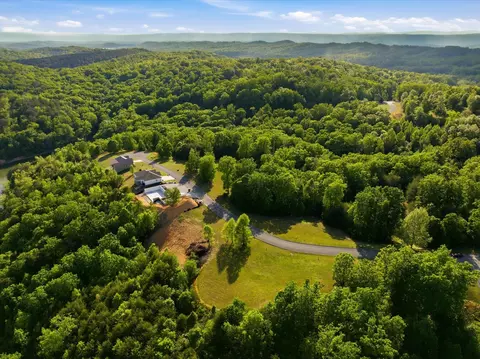 198 River Run Trl, Spring City, TN 37381