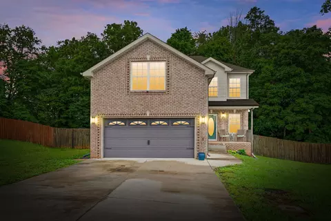 1905 Jackie Lorraine Dr, Clarksville, TN 37042