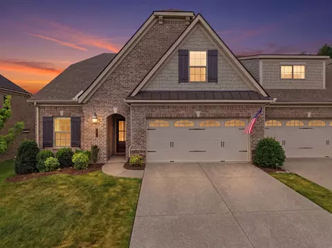 1043 Callaway Dr, Lebanon, TN 37087