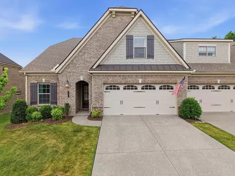 1043 Callaway Dr, Lebanon, TN 37087
