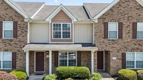 2009 Victory Gallop Ln, Murfreesboro, TN 37128
