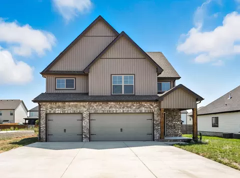 618 Woodrush Dr, Clarksville, TN 37040