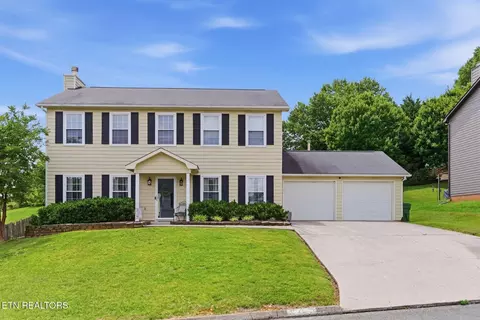 8419 Foxworth Tr, Powell, TN 37849