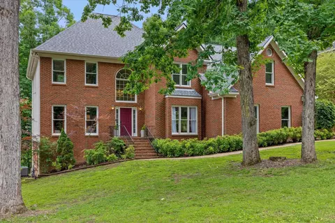 1908 Windy Oaks Ln, Hixson, TN 37343