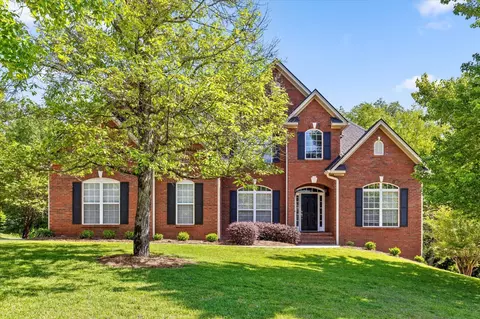 1203 Ivy Manor Ct, Hixson, TN 37343